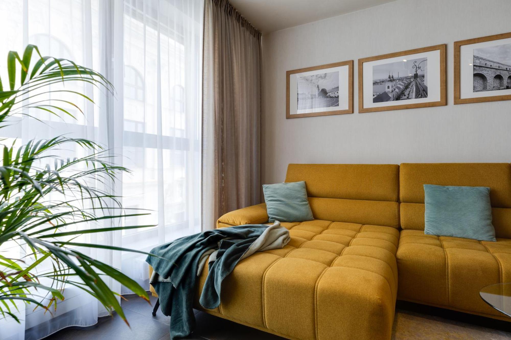 Apartman Leonardo - City Center Trnava Ngoại thất bức ảnh