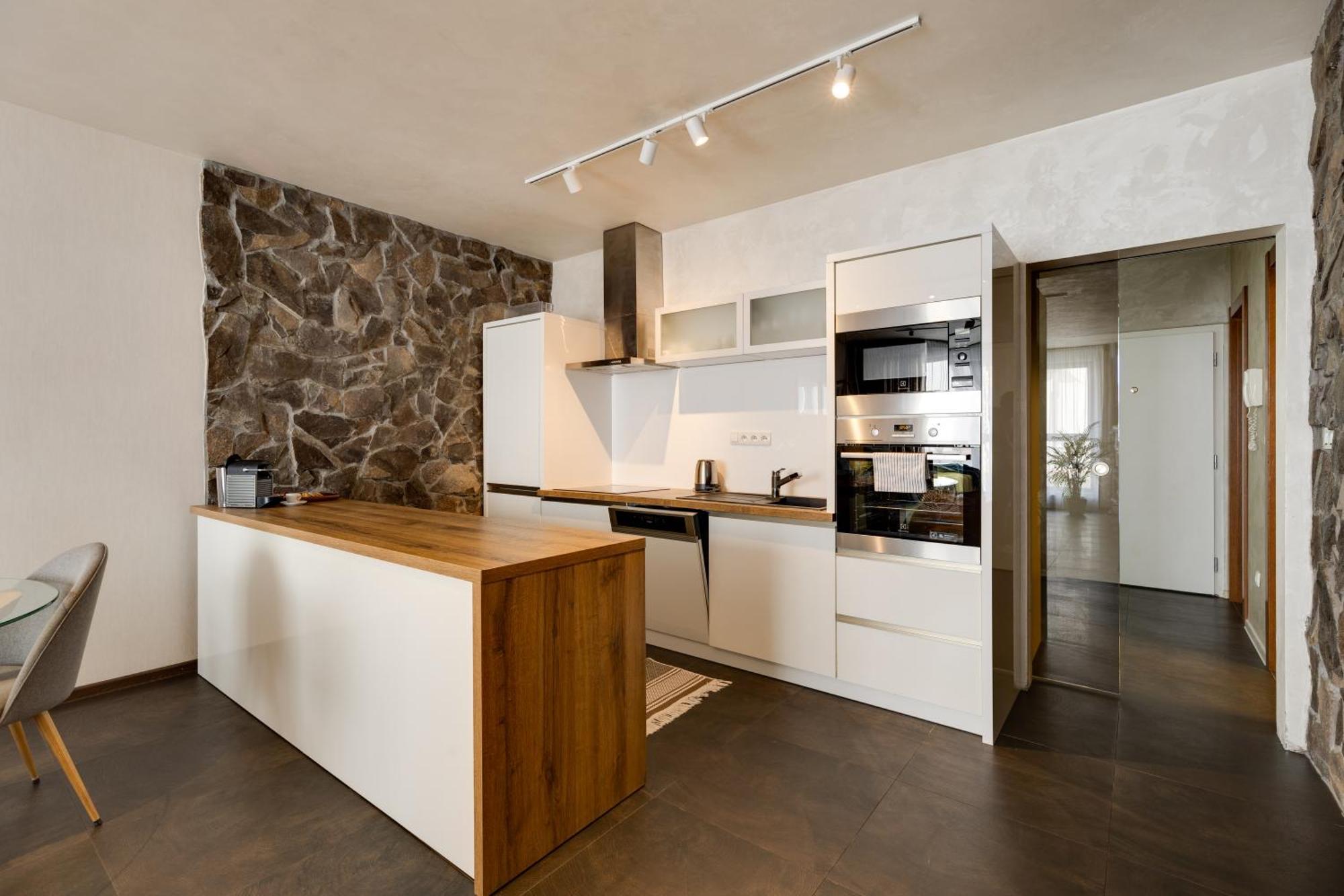 Apartman Leonardo - City Center Trnava Ngoại thất bức ảnh