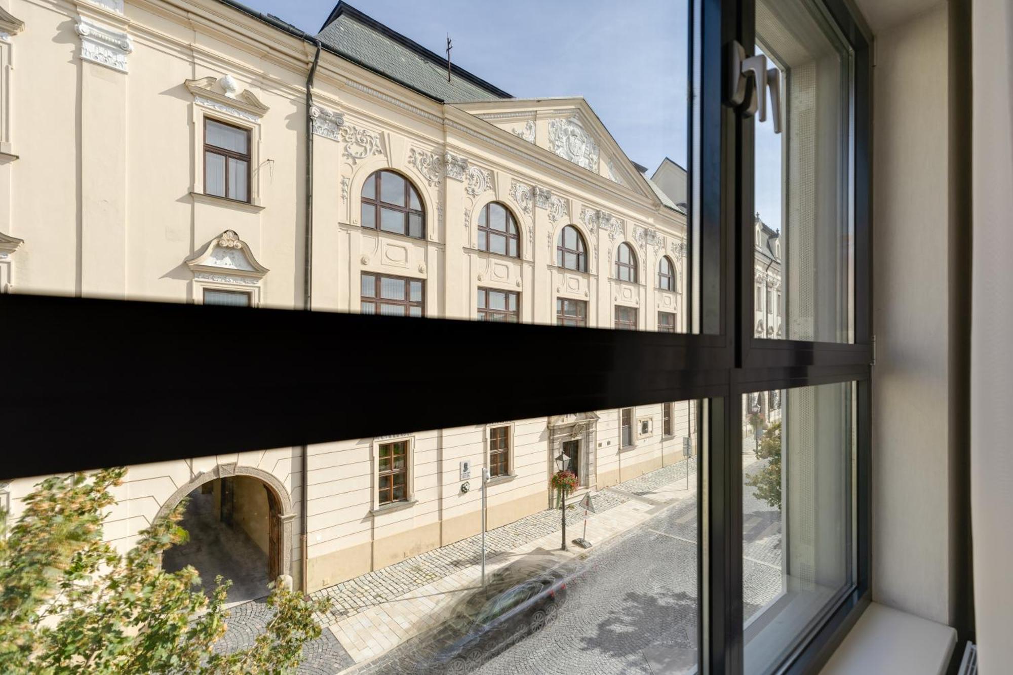 Apartman Leonardo - City Center Trnava Ngoại thất bức ảnh