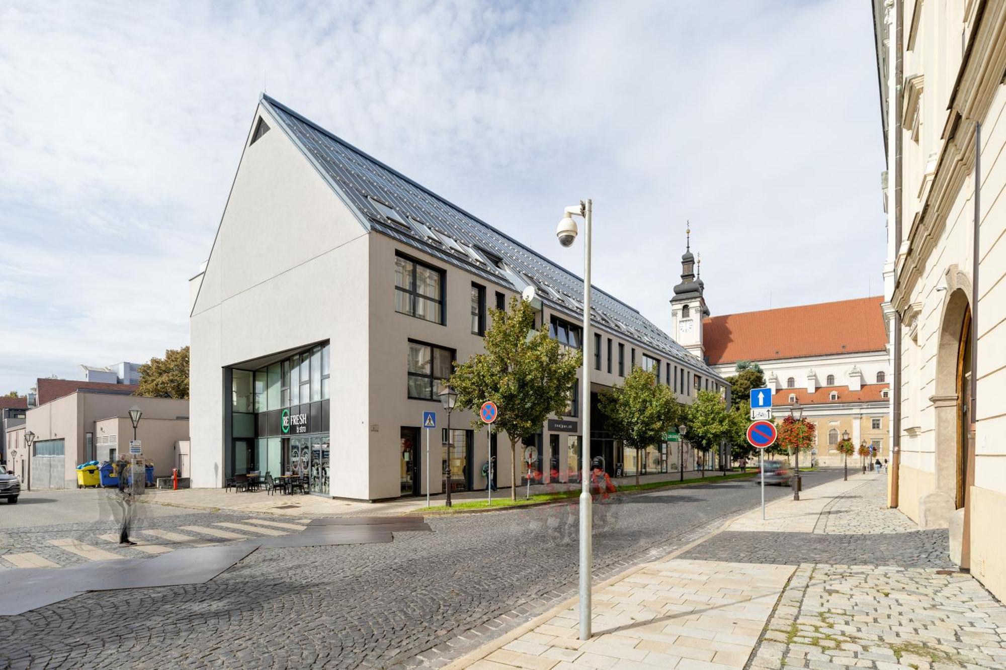 Apartman Leonardo - City Center Trnava Ngoại thất bức ảnh